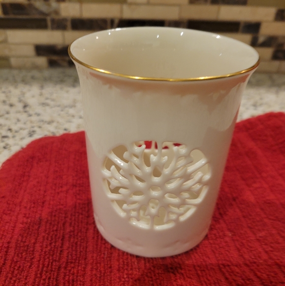 Lenox Snowflake Candle Holder - Picture 5 of 6